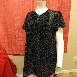 Heart print Torrid navy/ white blouse